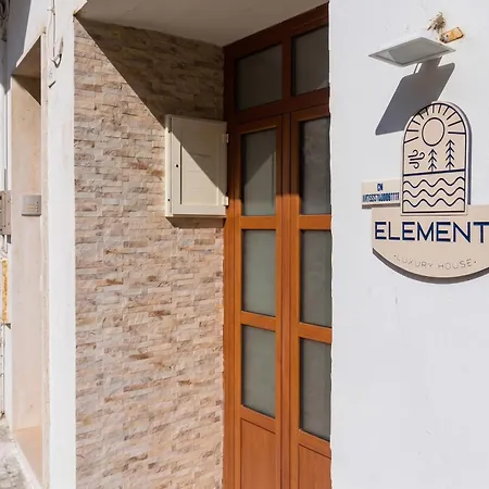 Elementi Luxury Acqua Ferienhaus